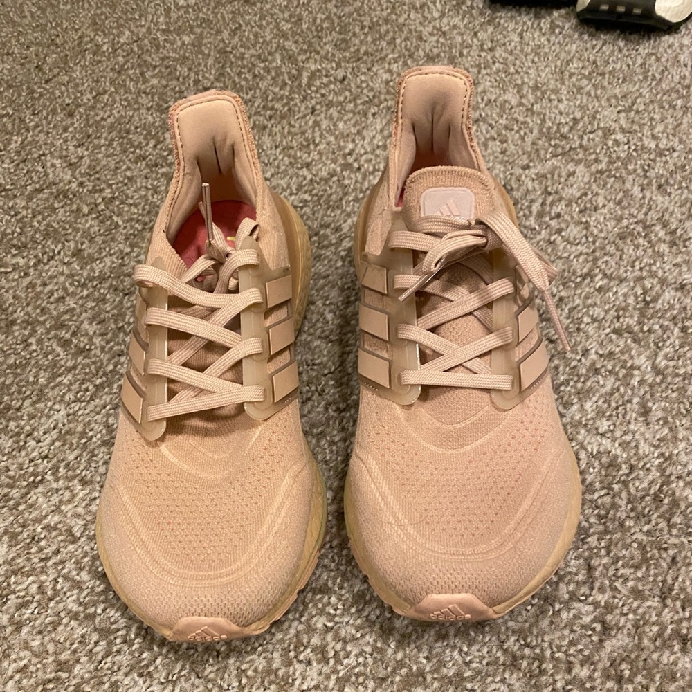 Adidas women ultra boost 21